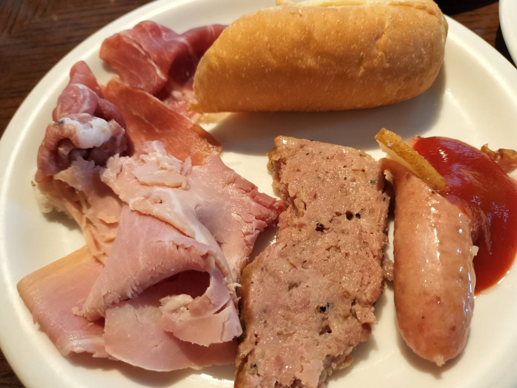 目黒 生ハム食べ放題 モーニング